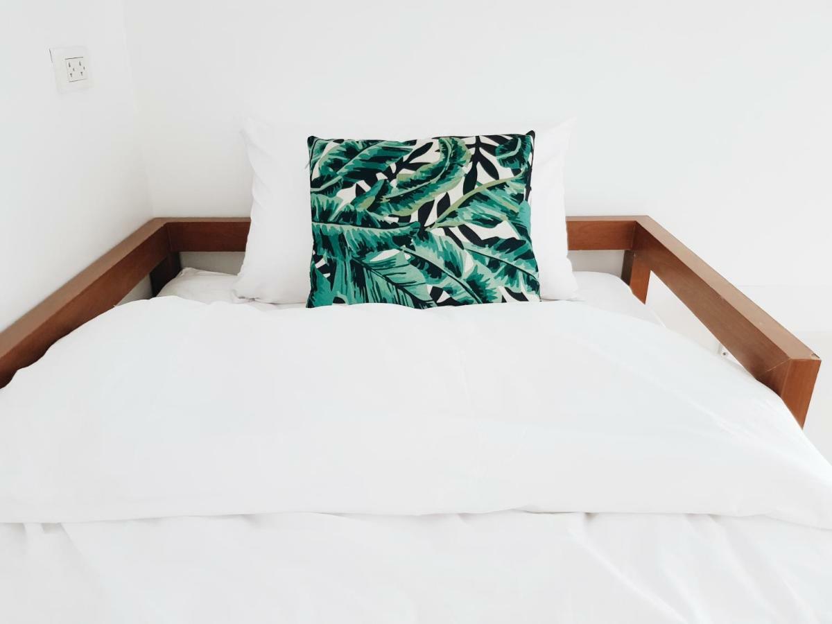 Lita Bangkok Hostel Екстериор снимка