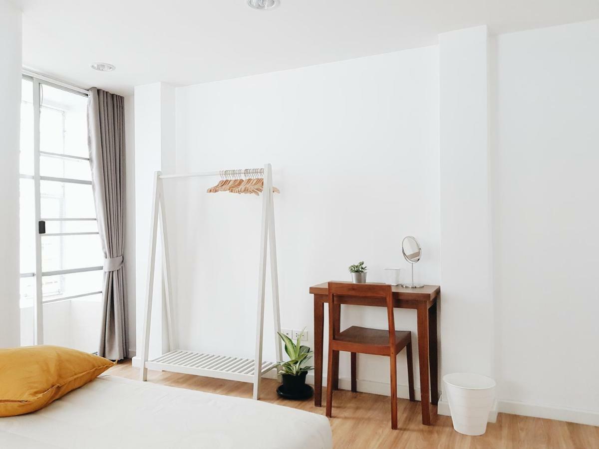 Lita Bangkok Hostel Екстериор снимка